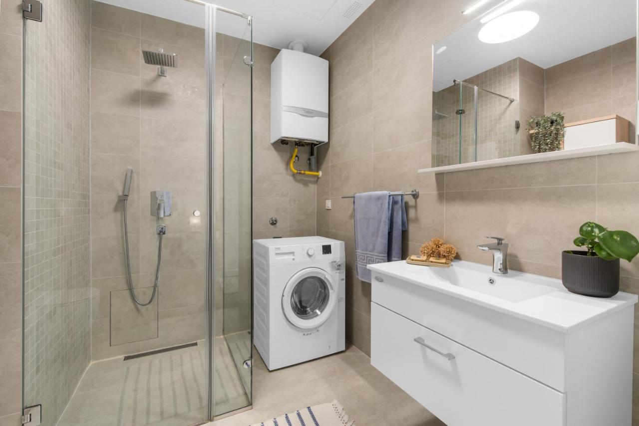 Luxury New Apartment With Private Garden Near The Beach! Poreč Exteriér fotografie