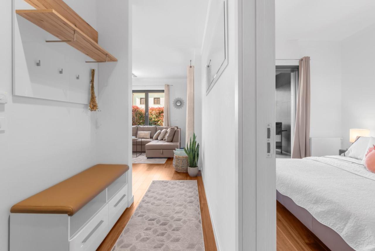 Luxury New Apartment With Private Garden Near The Beach! Poreč Exteriér fotografie